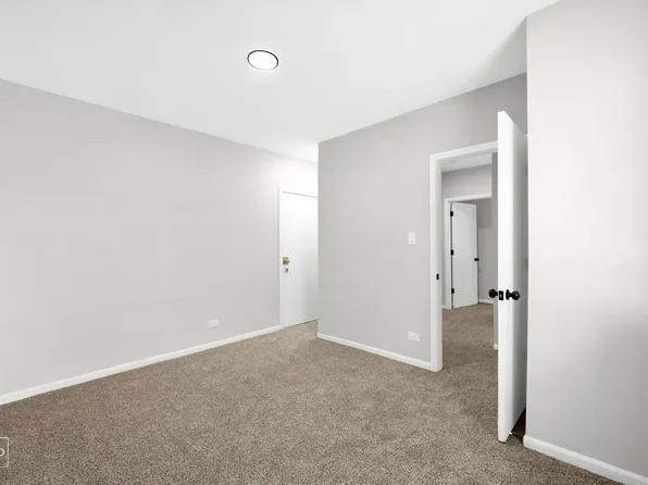 7715 S South Shore Dr Chicago, IL 60649