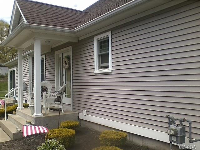 1st image of 7 White Oak Ct