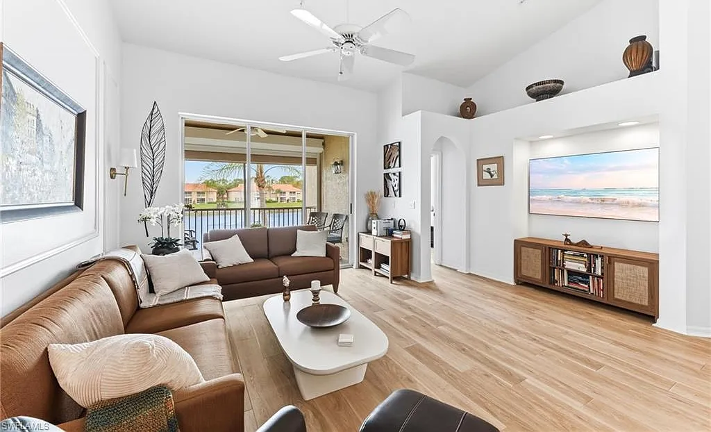 2 bed, 2.0 bath, 1231 sqft, $4,400 — Photo 1