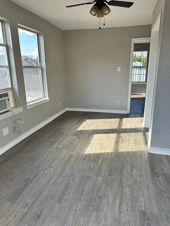 2105 Taft St Rear — Photo 1