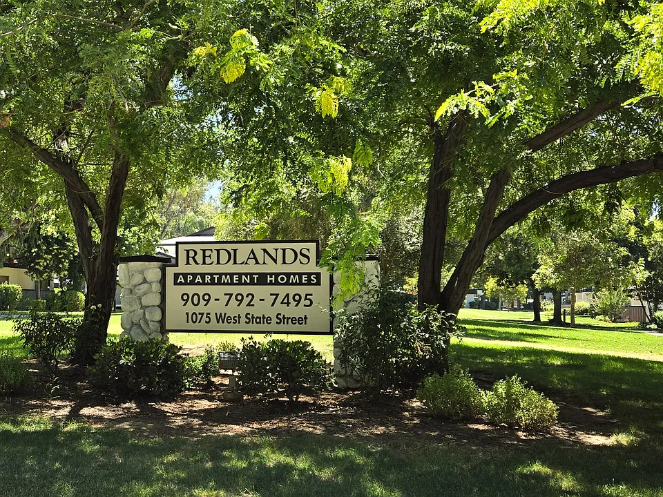 The Redlands Apartments
