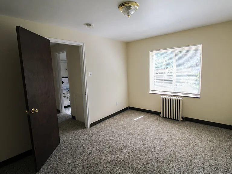 219 Lincoln Ave — Photo 12