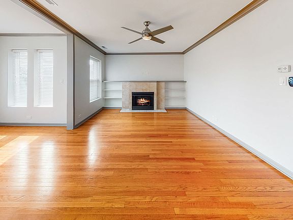 5th image of 640 E 51st St