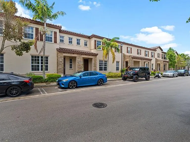 17094 SW 95th Ter #Townhouse 17094 — Photo 36