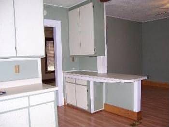 3rd image of 429 Sackett Ave
