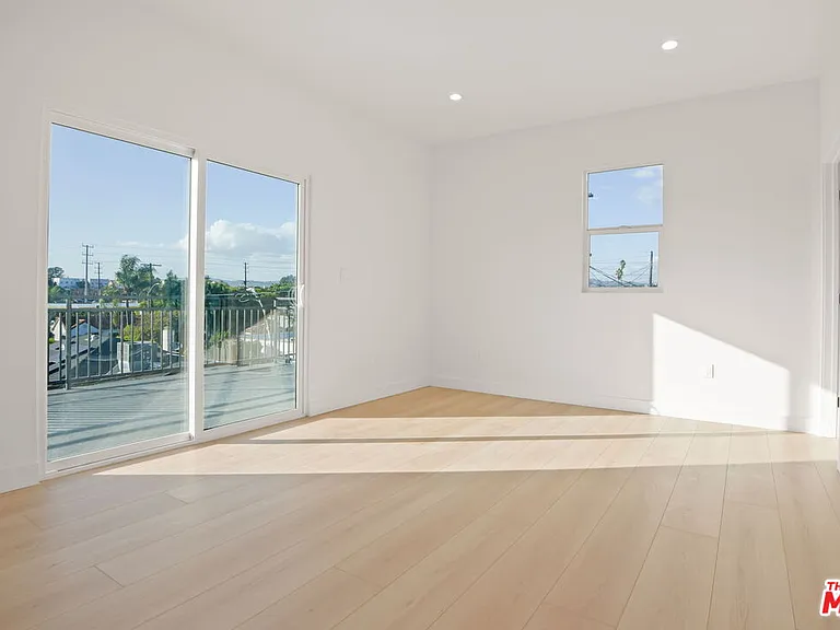 1709 S Burnside Ave #17091/2 — Photo 24