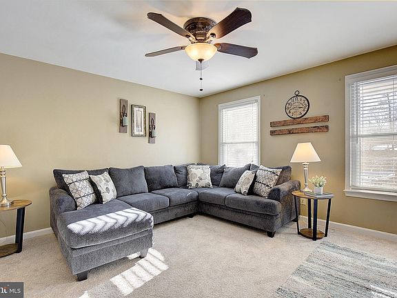 2nd image of 39442 Jarrell Dr