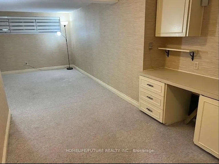 23 Shaddock Cres #BASEMENT — Photo 6