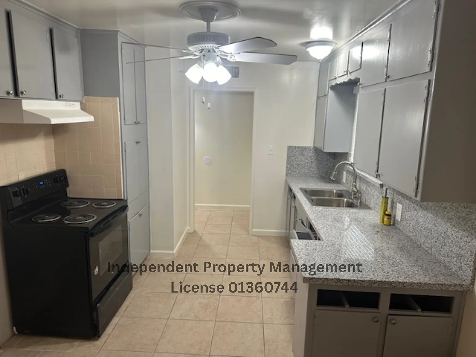 3 bed, 1.5 bath, $1,900 — Photo 4