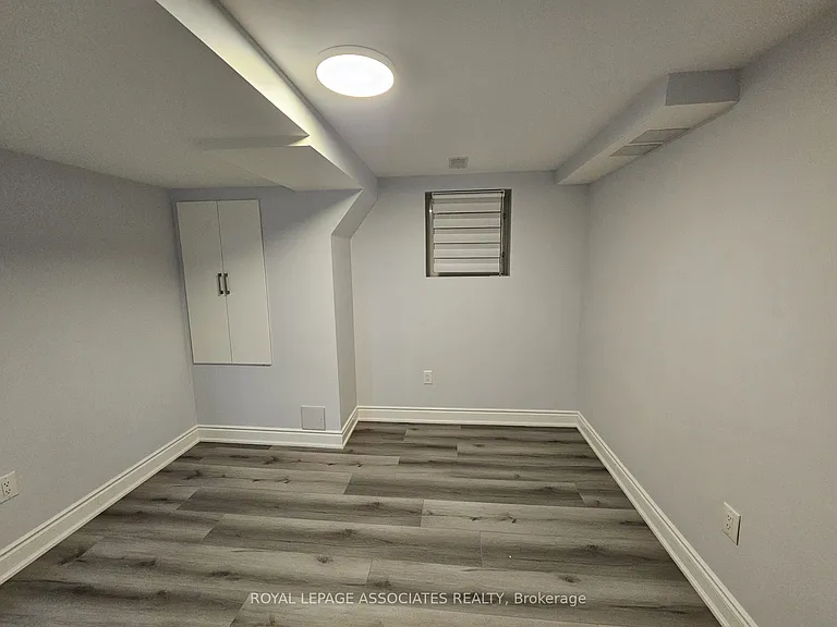 131 Lloyd Sanderson Dr — Photo 15