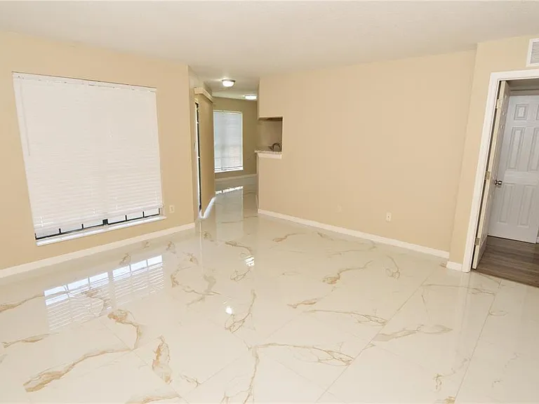 8764 Mallard Reserve Dr #101 — Photo 16