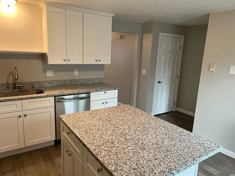 125 N Washington St #6 — Photo 7