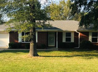 8 Turkey Ln, Conway, AR 72032