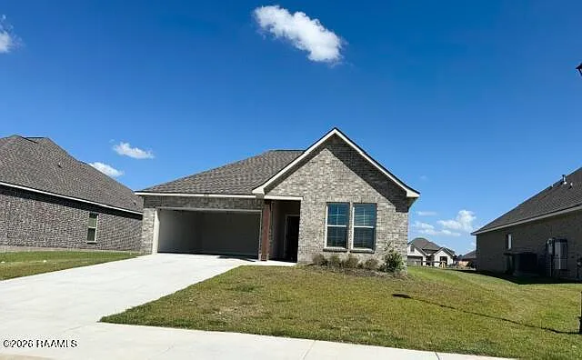 4 bed, 2.5 bath, 1833 sqft, $2,100 — Photo 2