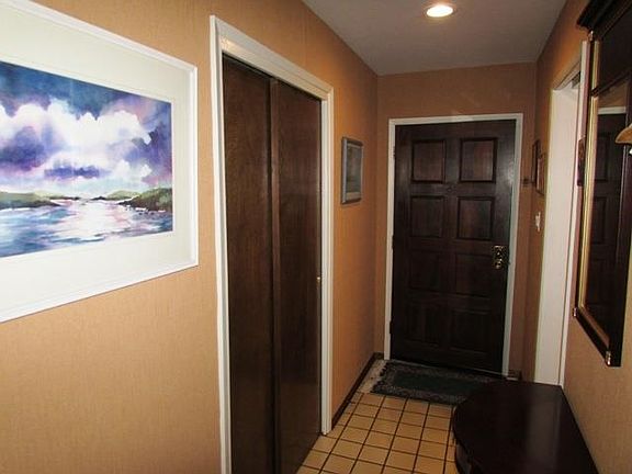 5th image of 3742 Farm Hill Blvd