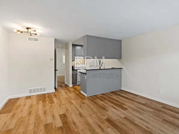 843 N Yosemite St APT 107, Stockton, CA 95203