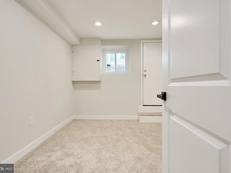 602 S Streeper St — Photo 28