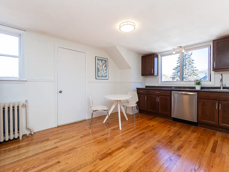 310 Forest St #2 — Photo 4