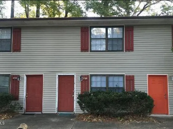 228 Adams St, Cary, NC 27513