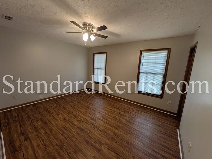 5731 Buck Ct — Photo 14