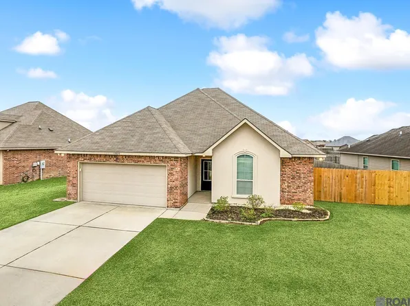 15600 Magicstone Ave, Prairieville, LA 70769