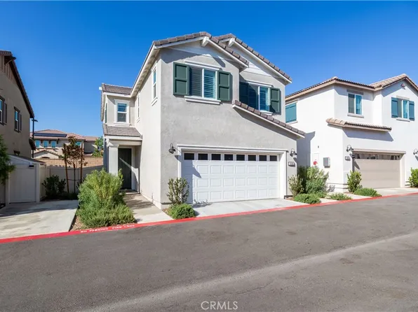 16062 Olivas Ln, Fontana, CA 92336