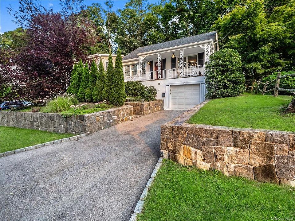 1st image of 40 Parkway Cir
