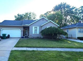 22825 Teppert Ave, Eastpointe, MI 48021