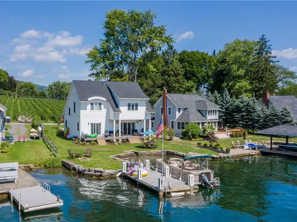 6963 Granger Point Dr, Naples, NY 14512