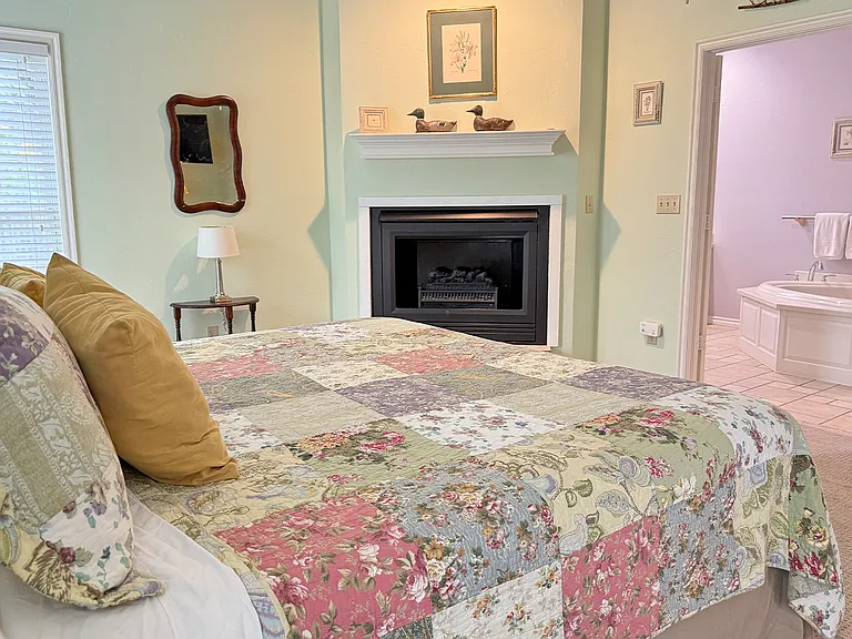 321 W Tonhawa St #1 — Photo 10