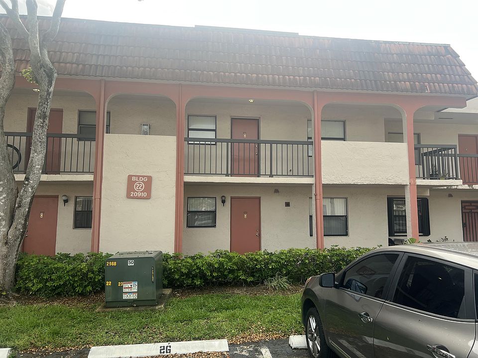 1st image of 20910 NE 8th Ct #1-104-22