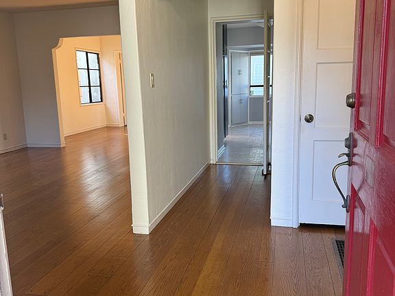 Entrance from the front door