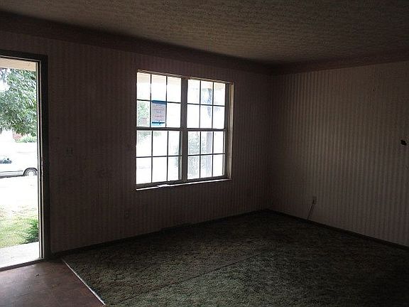2nd image of 115 Capital Ct