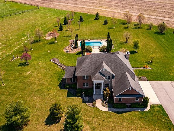 3rd image of 3135 Hornbeam Rd