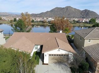 27800 Lake Ridge Dr, Sun City, CA 92585