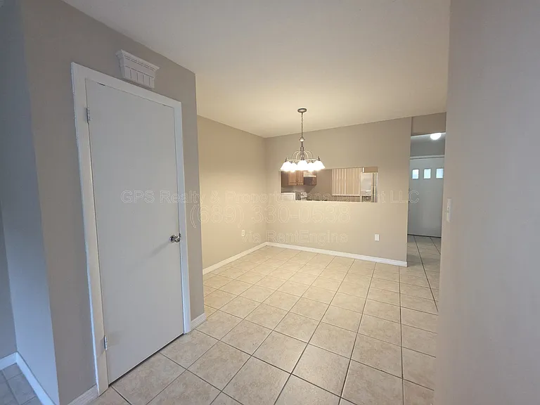 2500 Lee Rd #103 — Photo 9