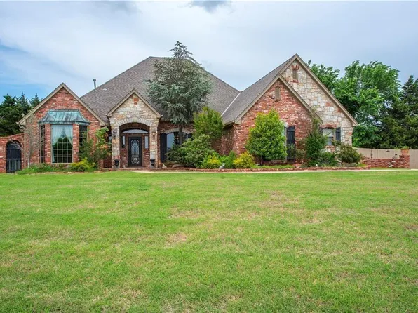 1350 E Angel Fire Ter, Mustang, OK 73064