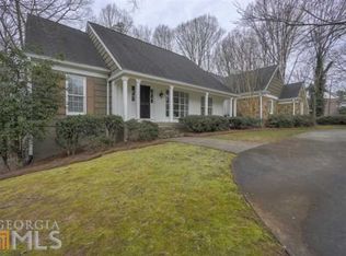 1776 Mountain Gln, Stone Mountain, GA 30087