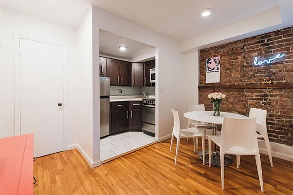 Sold by Harmonycity Corp. | media 30