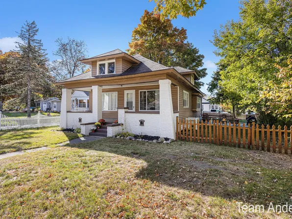 3723 Coit Ave NE, Grand Rapids, MI 49525