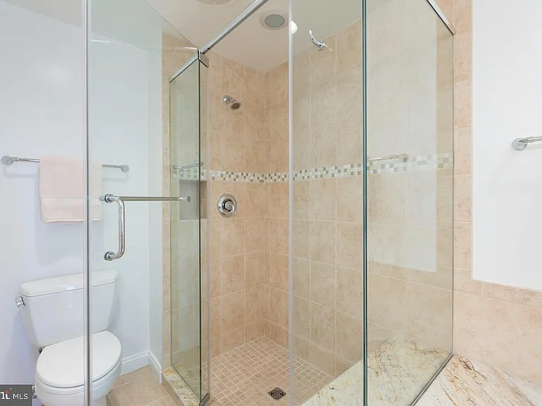 4062 Mansion Dr NW — Photo 24