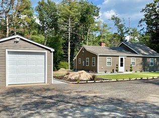 9 Mattapoisett Neck Rd, Mattapoisett, MA 02739