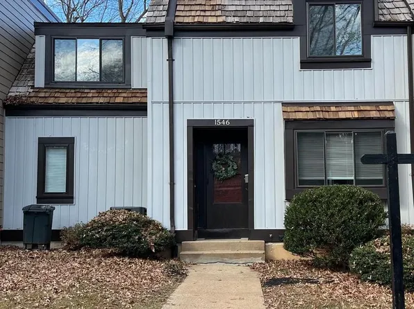 1546 Scandia Cir, Reston, VA 20190