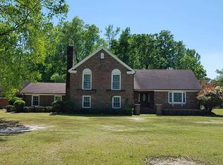 720 Broad Muskeg Rd, Fayetteville, NC 28312