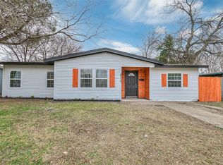 2710 Gross Rd, Dallas, TX 75228