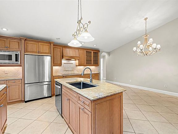 5th image of 6712 Ranger Dr