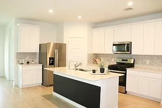 31739 Margaret Woods Ln — Photo 24
