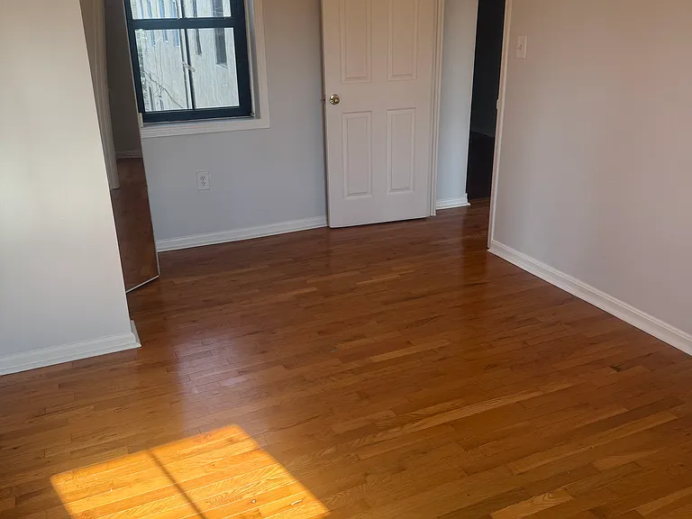 934 New Market St #2 — Photo 1