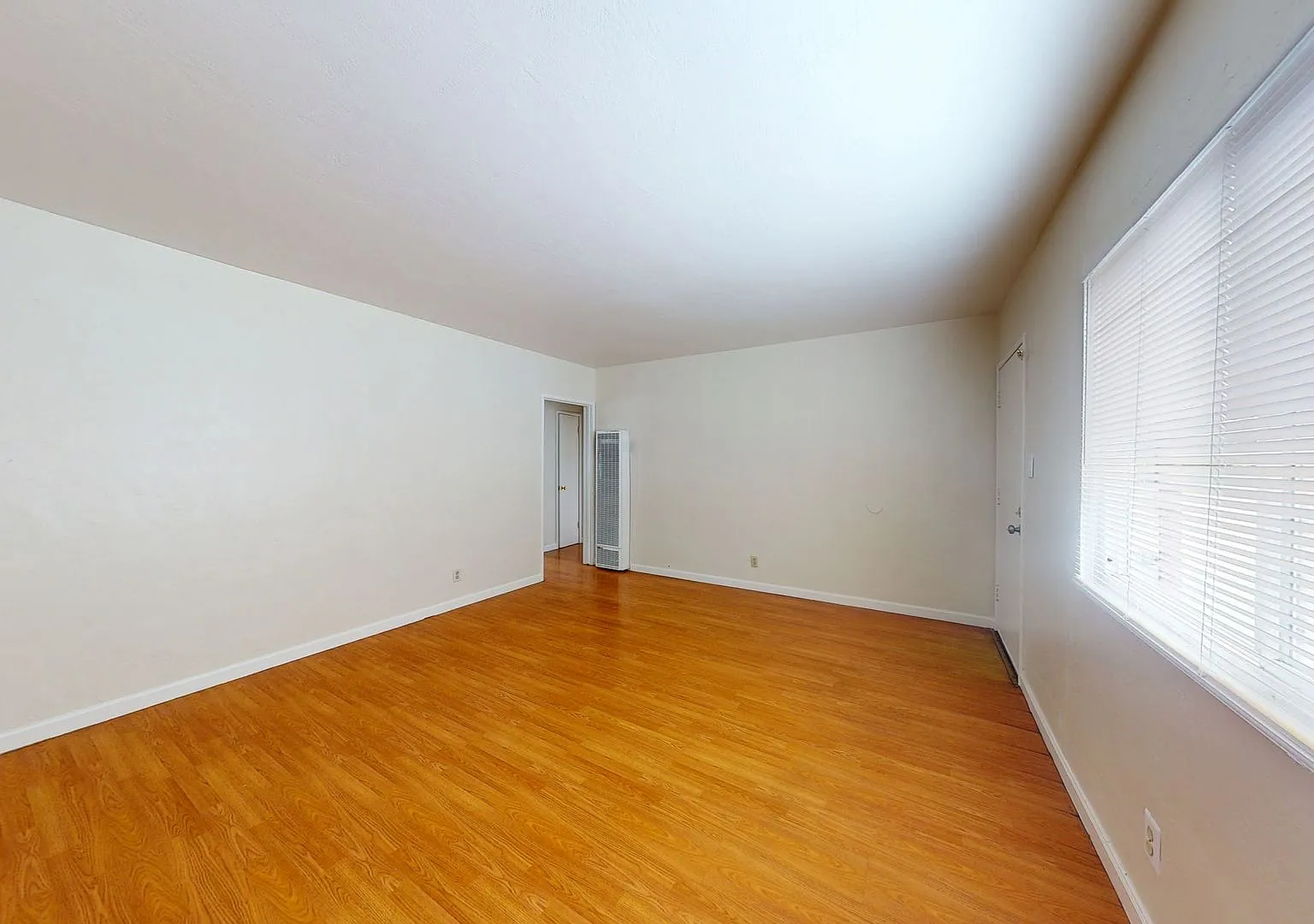 22815 Grand Street — Photo 3