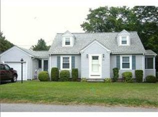 33 South St, Barrington, RI 02806